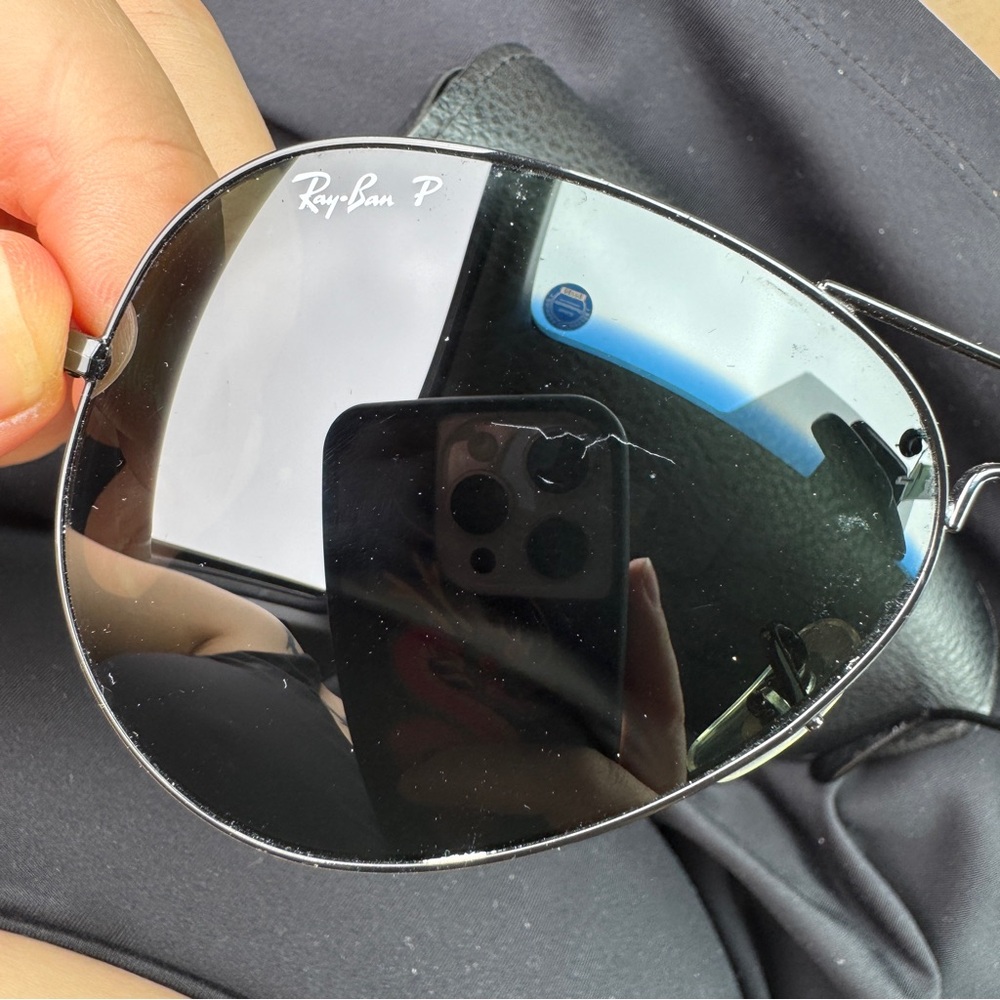 Ray-Ban Classic Black Aviator Sunglasses - Picture 3 of 11